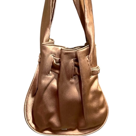 New RARE Auth GUCCI silk mini cinch pouch bucket style bag ribbon 🎀 brown mauve